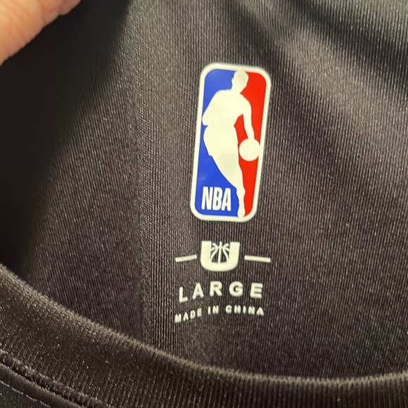 Chicago Bulls Long Sleeve Shirt - Picture 2 of 4